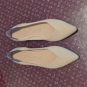 Rothy’s Point (original), Ecru, size 9